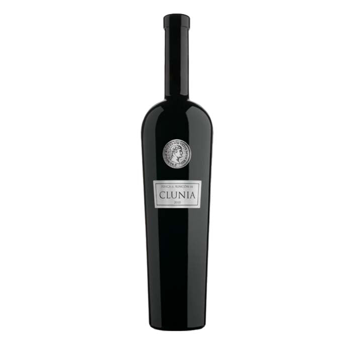 A red wine bottle called Finca El Rincón de Clunia from the region of Castilla y Leon in Spain