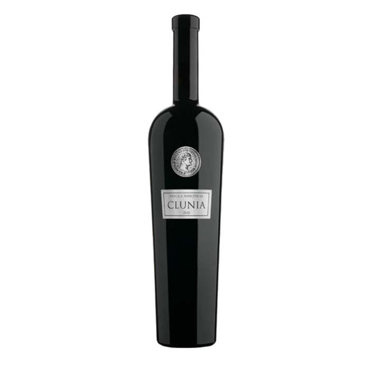 A red wine bottle called Finca El Rincón de Clunia from the region of Castilla y Leon in Spain