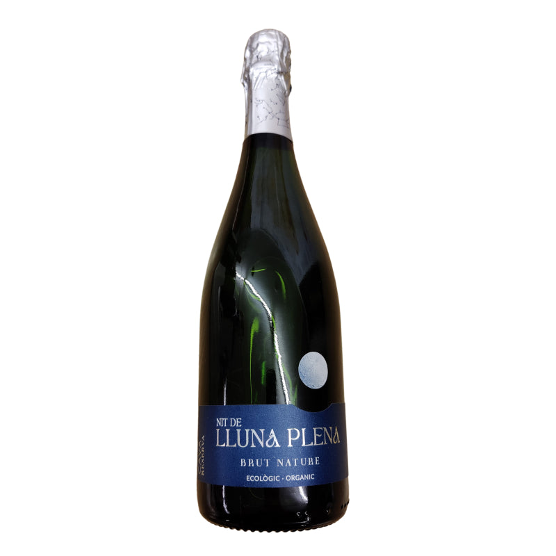 A Cava wine called Nit de Lluna Plena which comes from the cava region