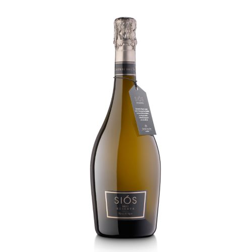 A wine bottle called Sios brut blanc de noirs which originates from  Costers del Segre