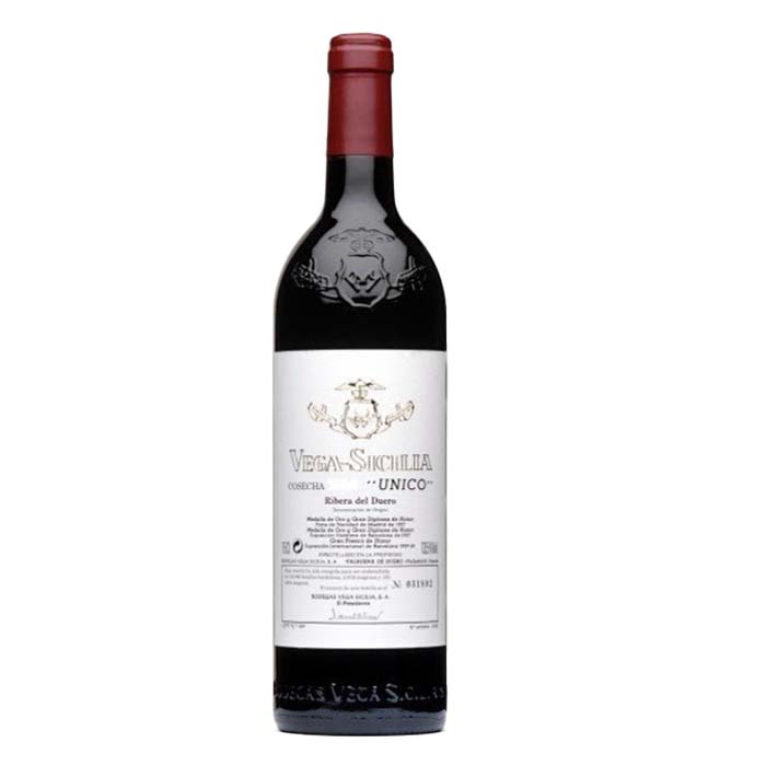 A red wine bottle called Vega Sicilia Único which originates from Ribera del Duero in Spain